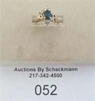 AVIV 14 KT. EMERALD / DIAMOND RING...SIZE 7