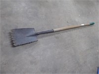 Shingle shovel