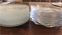 24 pc of 2 patterns 12 e Glass Plates