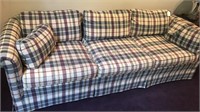 Beautiful Great Condition 90” Custom sofa