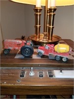 VINTAGE HUBLEY TRACTOR AND TOOTSIE TOY CEMENT TRUC