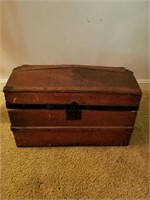STEAMER TRUNK FOR A DOLL - PROBABLY AROUND 1900'S