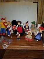 VINTAGE DOLLS FROM DIFFERNT COUNTRIES