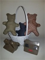 VIEW MASTERS AND VINTAGE HANDMADE BEARS/ BOOKCASE