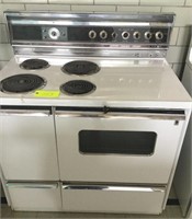General Electric - Electric Range & Oven