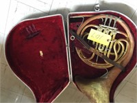 French Horn w/case