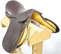 English Saddle, 17" Seat