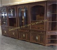 6 Piece Wall Unit has Lights and Glass Shelves