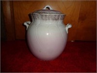 Pink & Gold Chamber Pot with Lid - Florida