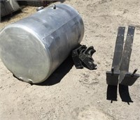100 Gallon Fuel Tank w/ Brackets & Strap Bands