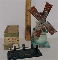 Fleishmann windmill toy with pulleys