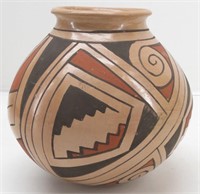 Mata Ortiz Pottery Signed Manuel Olivas -  Vase