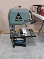 Delta 10" Bandsaw with manual