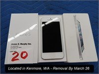 LOT, (2) APPLIE IPHONE 5, 16 GB, WHITE