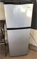 Magic Chef oversize patio/dorm refrigerator