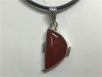 $100 Silver caradian pendant necklace