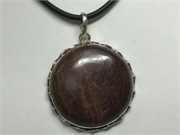 $250 Silver agate pendant necklace (20 g)