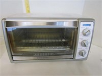 Black & Decker Toaster Oven; heated up when