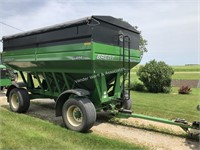 2010 Brent 644 gravity wagon