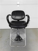 Barber Chair w/Leg Pump