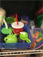 kids lot glasses w straws, plate, plastic utensils