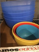 plastic large bowls, small bowls
