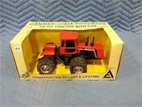 1/32 scale Allis - Chalmers 4W-305 Tractor with