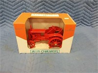 1/16 scale Allis - Chalmers "U" Tractor