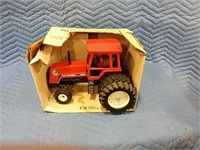 1/16 scale Allis - Chalmers 8030 Tractor with Cab