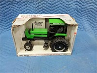 1/16 scale ERTL Deutz- Allis 9150 Row Crop Tractor