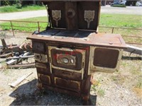 Monarch Stove with Bread Warmer