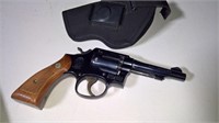 Smith & Wesson, 38 Speciel Revolver   (Background)