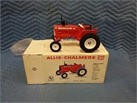 1/16 scale Allis - Chalmers D15 Tractor