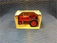 1/16 scale ERTL Allis-Chalmers WD-45 Tractor