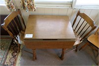 30" Moosehead maple drop leaf table with 2 chairs