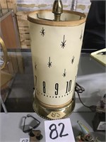 RARE SPARTUS LAMP SHADE CLOCK