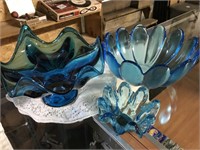 3 PCS. OF BLUE ART GLASS