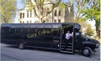 5 Hour wine tour in a 28 passenger limousine bus