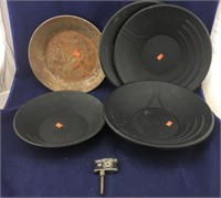 Plastic and Metal Prospecting Pans and Lighter