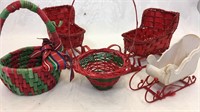 3 mini sleighs and 2 baskets decor