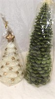 2 glittery Christmas tree candles