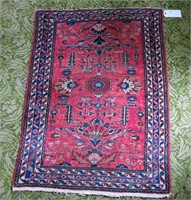 2'10 1/2" x 3'10" Persian oriental rug