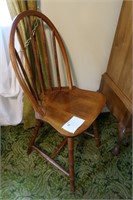 Nichols & Stone maple Windsor chair