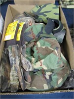 1 flat: hats, masks, gloves (some pcs are NEW),