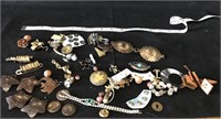 Lot of Vintage Buttons /Great for Jewelry Making!!
