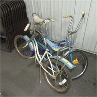 2 bikes w/banana seat