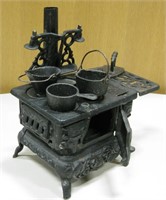 VNTG American Co. Miniature Cast Iron Stove Set
