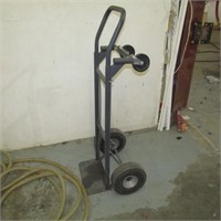 Wheel dolly-Tires are flat