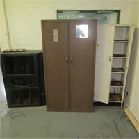 Lot including (2) metal storage lockers