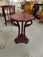 Mahogany Lamp table with goose legs